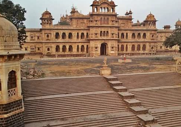 Mani Mandir, Morbi, Gujarat - Vushii.com Mani Mandir, Morbi, Gujarat - Vushii.com